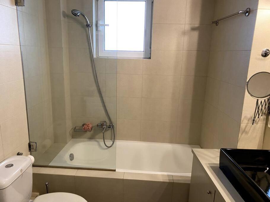 Spacious And Sunkissed 3Br & 2 Bathrooms Apartment Athen Exterior foto