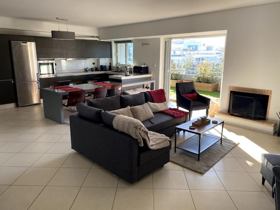 Spacious And Sunkissed 3Br & 2 Bathrooms Apartment Athen Exterior foto