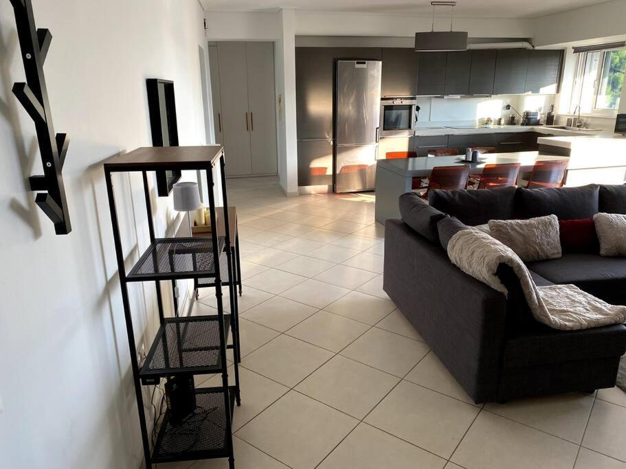 Spacious And Sunkissed 3Br & 2 Bathrooms Apartment Athen Exterior foto