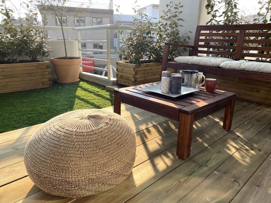 Spacious And Sunkissed 3Br & 2 Bathrooms Apartment Athen Exterior foto