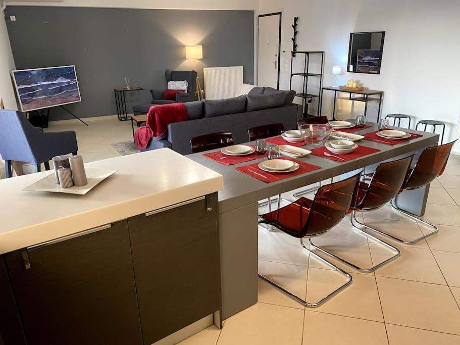 Spacious And Sunkissed 3Br & 2 Bathrooms Apartment Athen Exterior foto