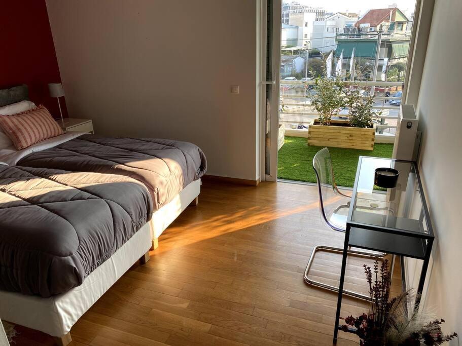 Spacious And Sunkissed 3Br & 2 Bathrooms Apartment Athen Exterior foto